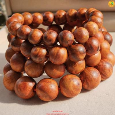 Chuỗi đeo tay gỗ Huyết Rồng Nu